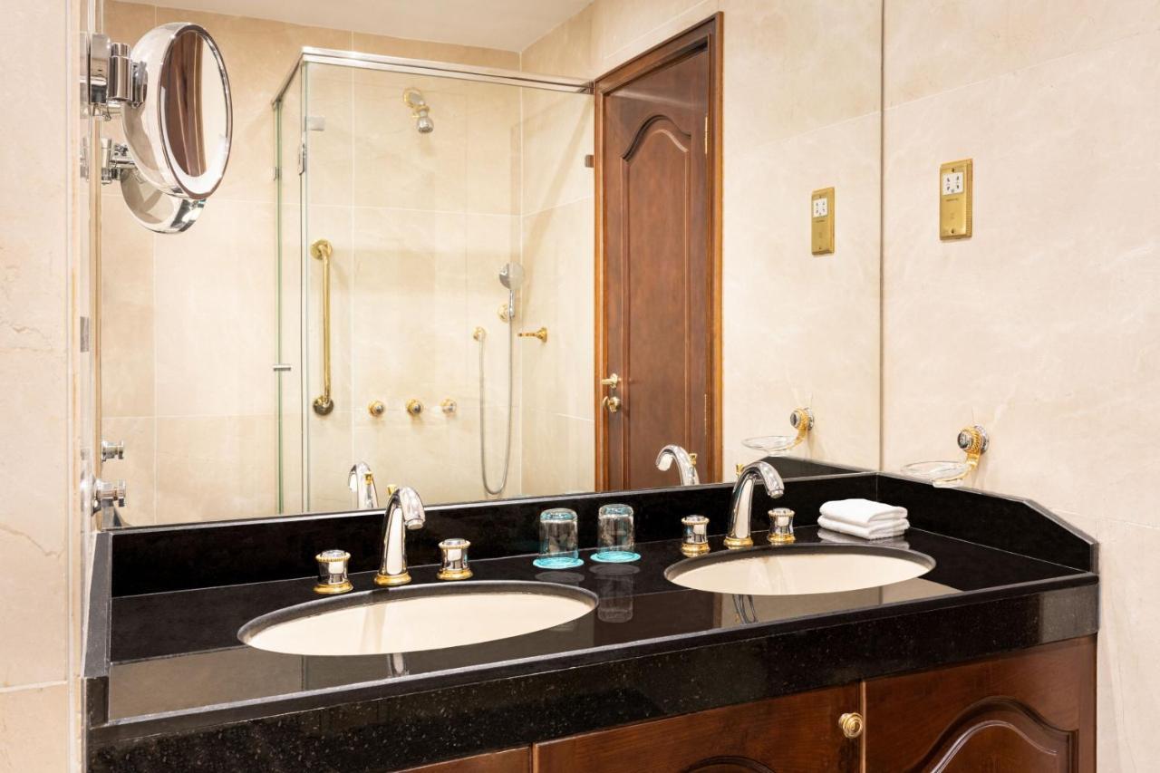 Le Meridien Fairway Dubaj Zewnętrze zdjęcie