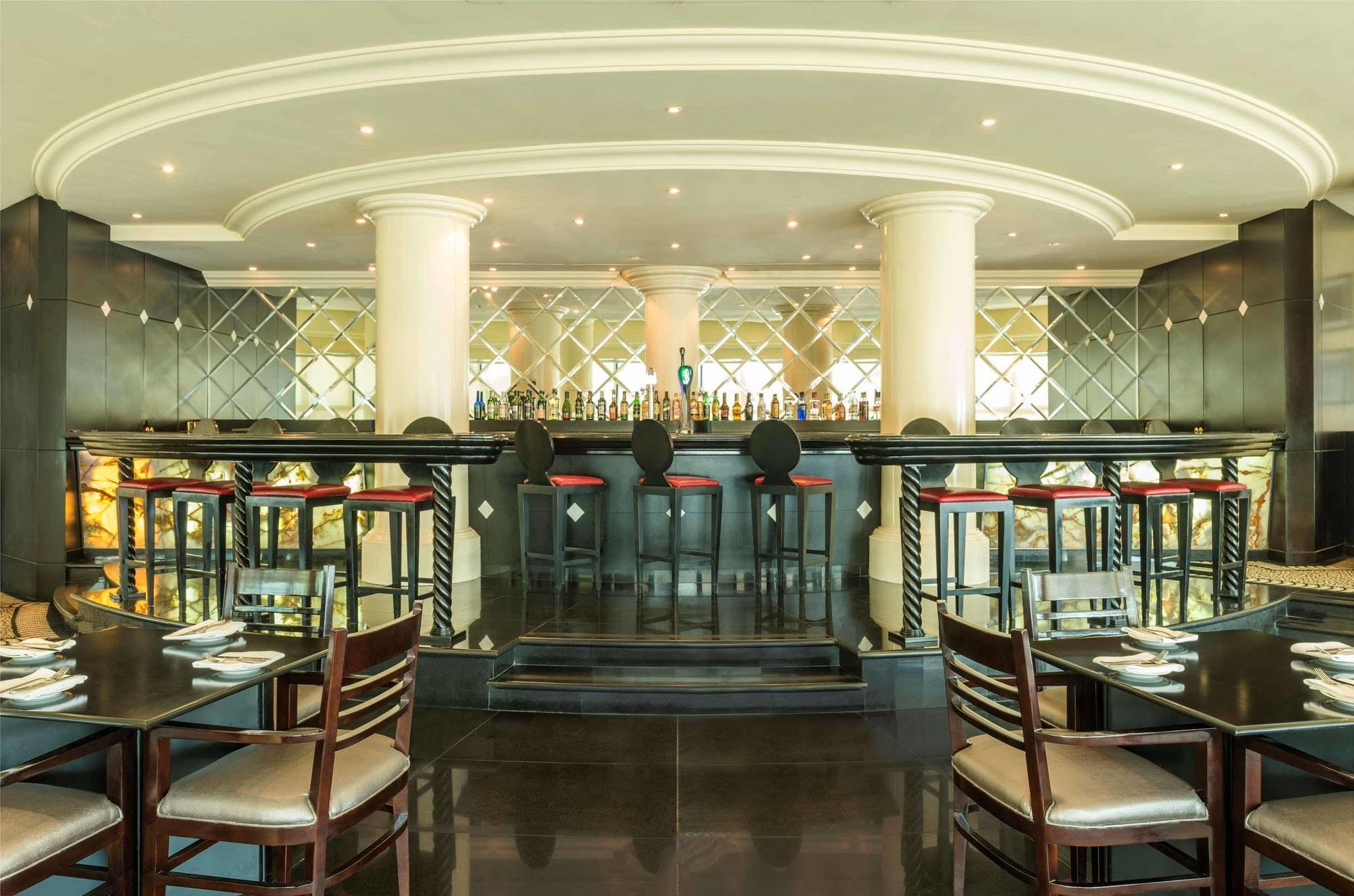 Le Meridien Fairway Dubaj Zewnętrze zdjęcie